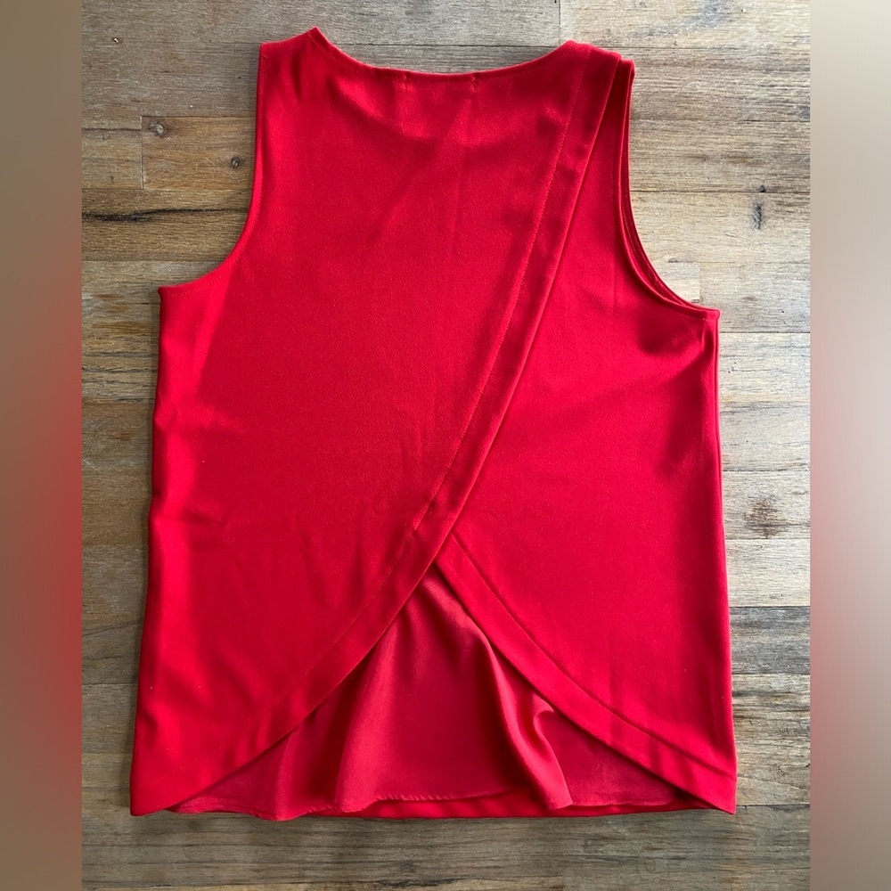 Banana Republic Red Sleeveless Blouse Size S/P - Picture 3 of 6